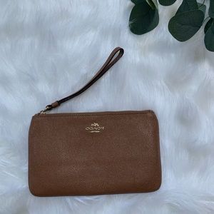 COPY - Coach wristlet